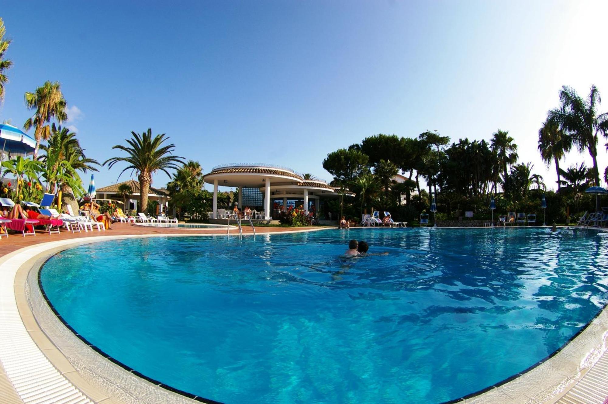 Hotel Residence Costa Azzurra كابو فاتيكانو المظهر الخارجي الصورة